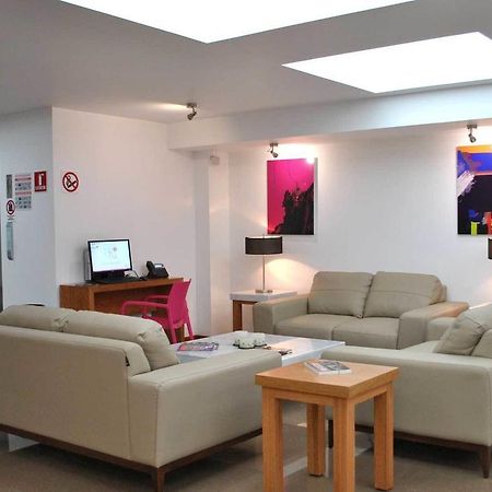 Hotel Y Tu Expo Guadalajara Kültér fotó
