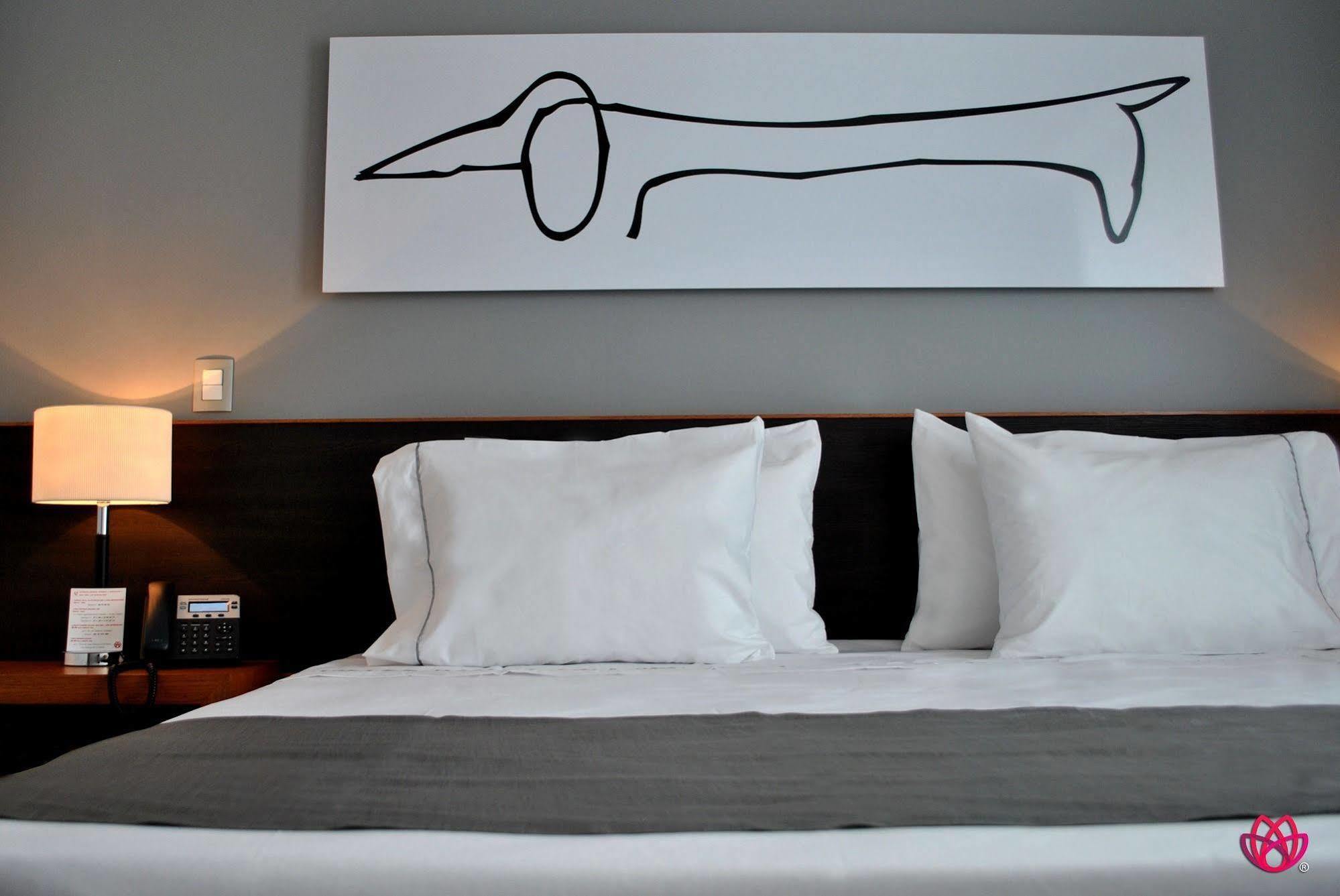 Hotel Y Tu Expo Guadalajara Kültér fotó