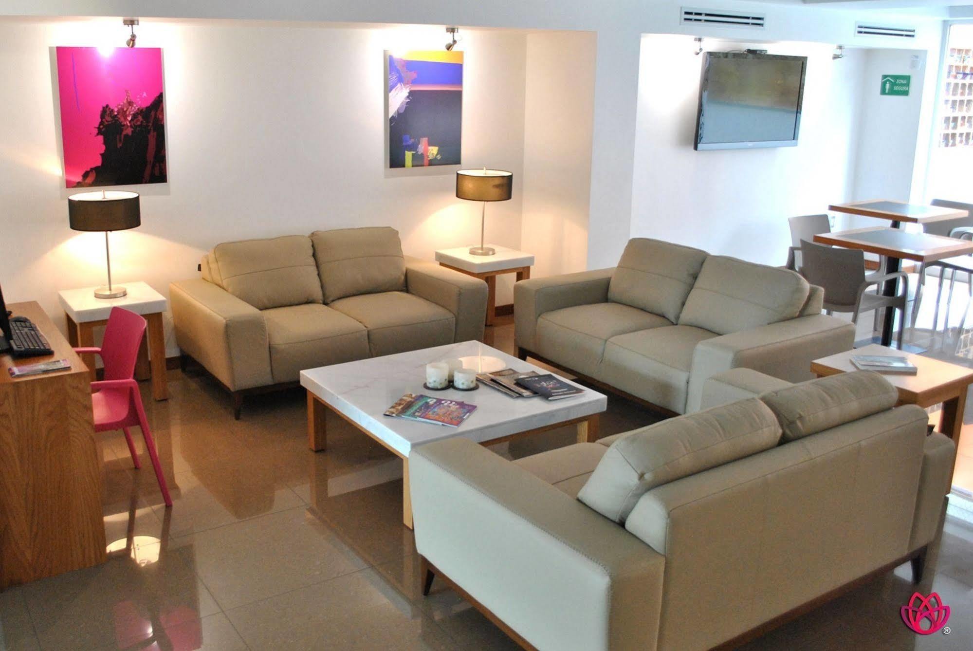 Hotel Y Tu Expo Guadalajara Kültér fotó