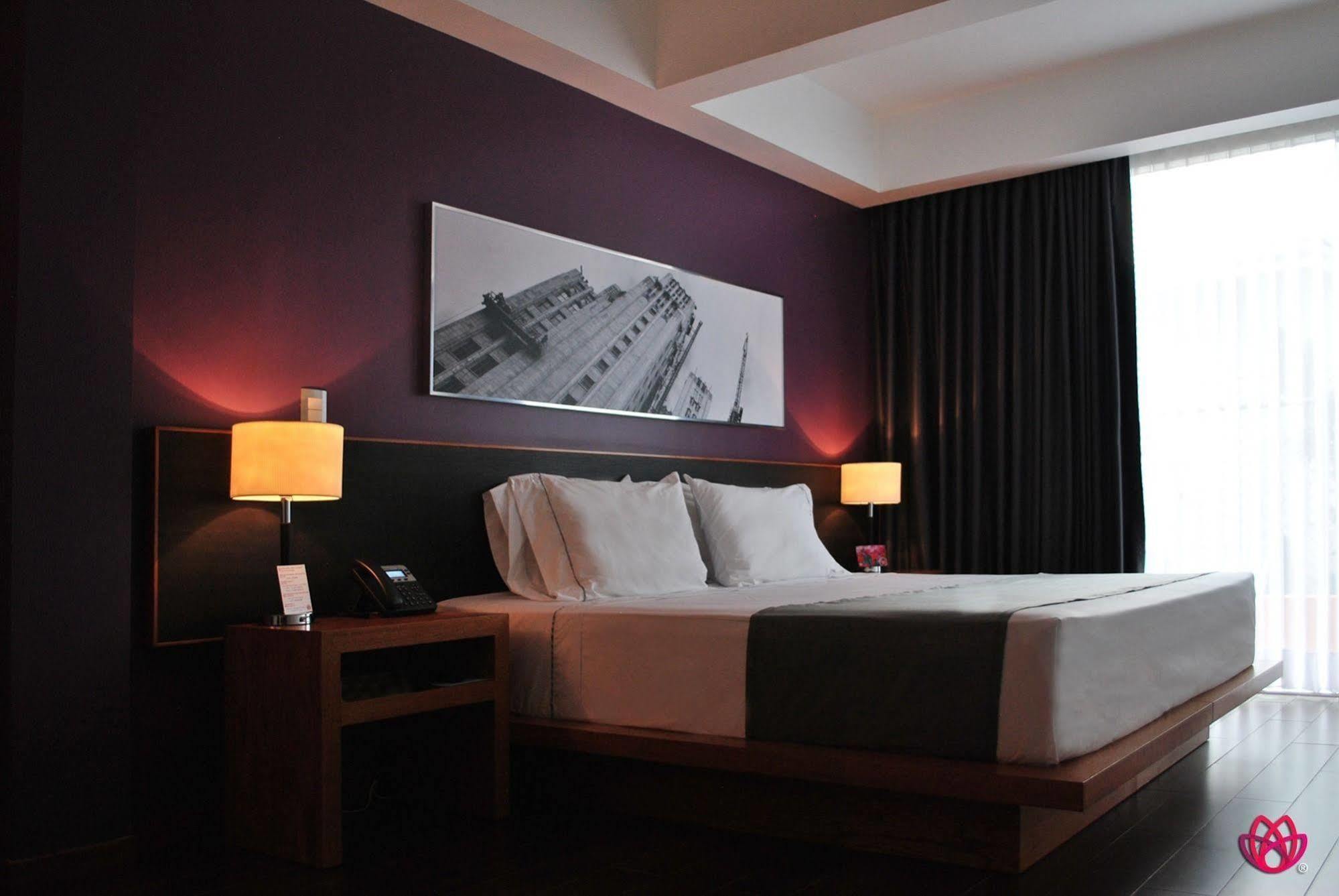 Hotel Y Tu Expo Guadalajara Kültér fotó