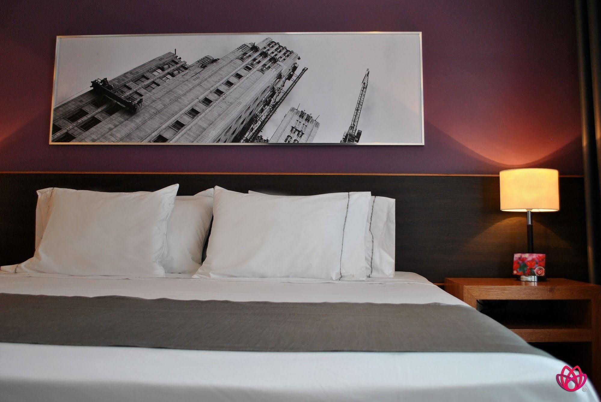 Hotel Y Tu Expo Guadalajara Kültér fotó