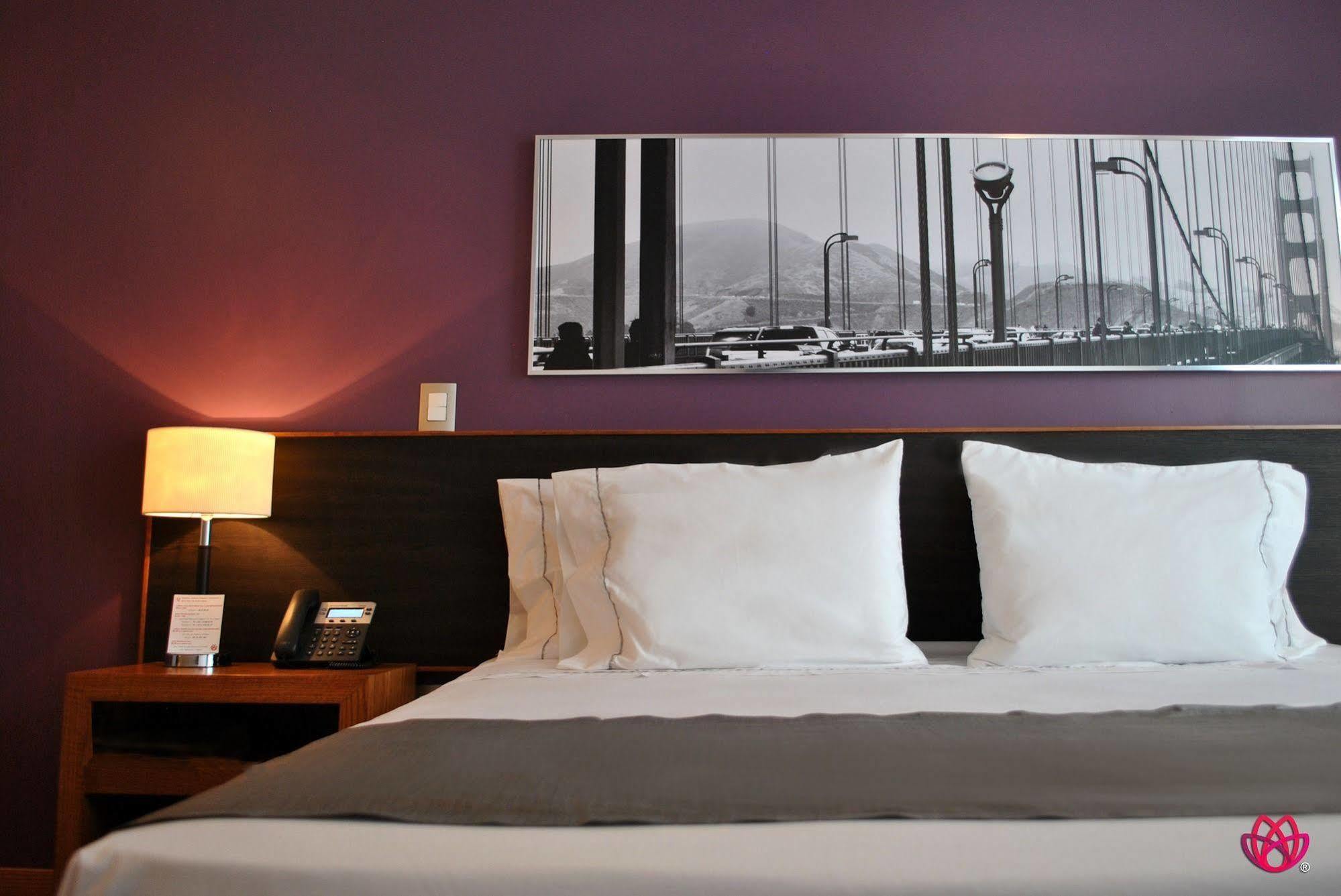 Hotel Y Tu Expo Guadalajara Kültér fotó