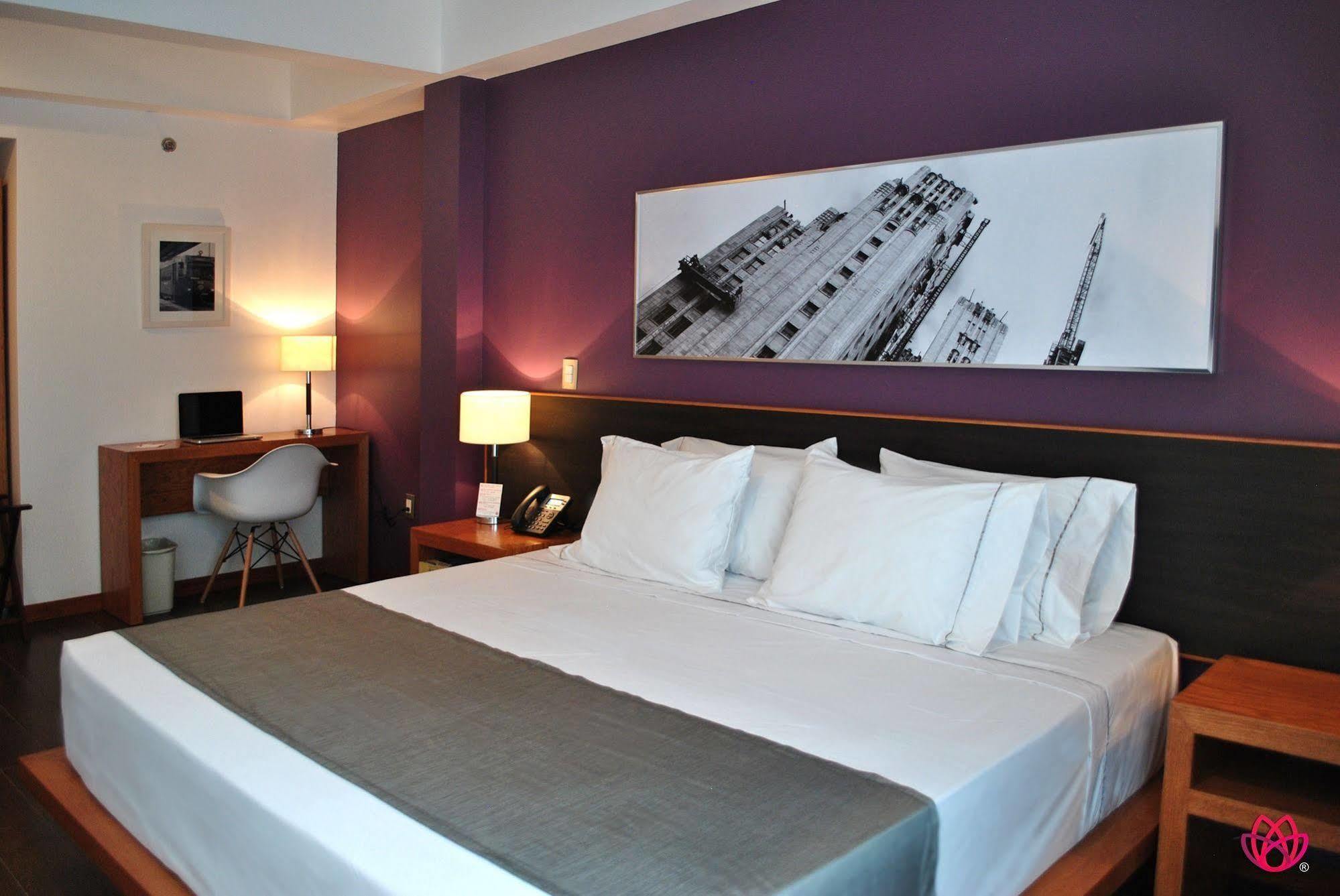 Hotel Y Tu Expo Guadalajara Kültér fotó